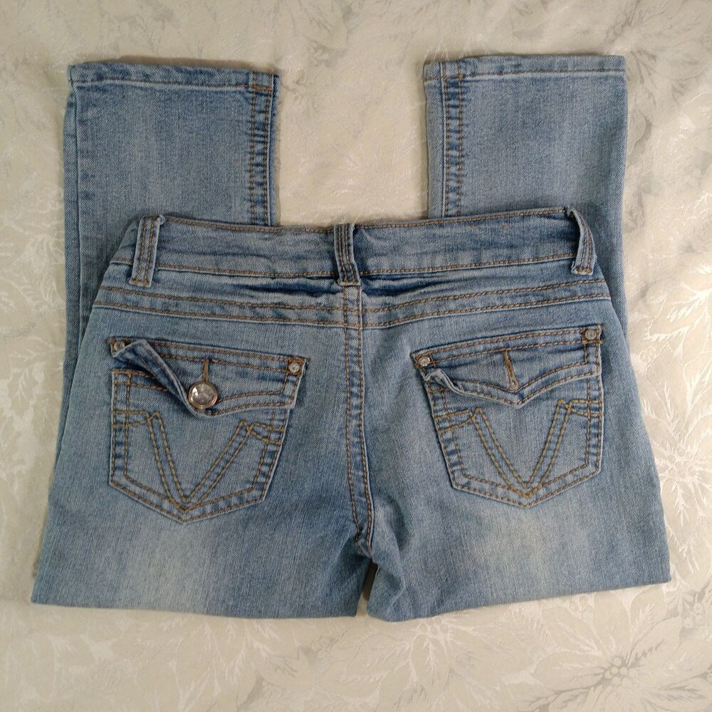 Rue 21 Capris Jeans Womens 7/8 Lightwash Blue Stretchy Lowrise Bling Buttons